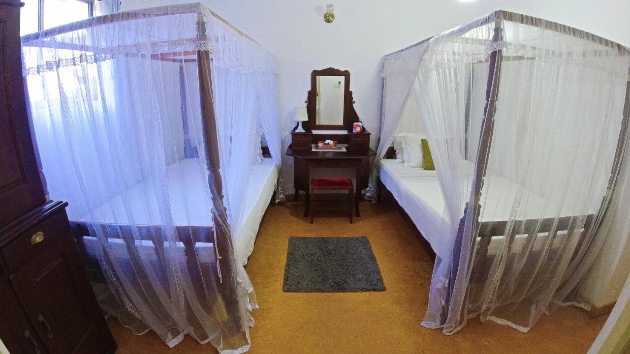 Fort Dew Guest House Galle Bagian luar foto